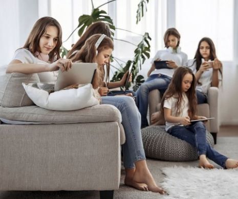 Tableta, cea mai rapidă cale de a ne transforma copiii în roboți