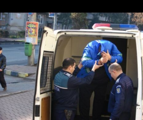 Trei bețivi au agresat patru polițiști și un jandarm. La grătar, pe ritm de manele