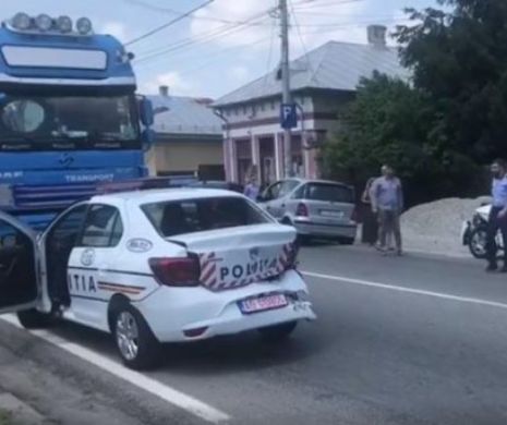 Accident șocant. Trei mașini de poliție s-au ciocnit în lanț