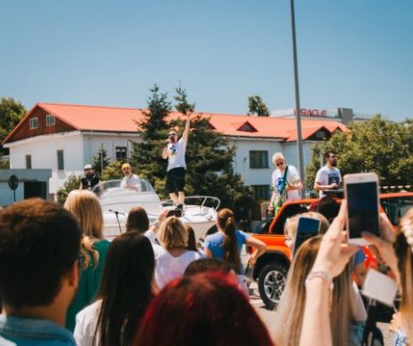 Cum a scos Voltaj toți corporatiștii din birouri și i-a ”transportat” la mare