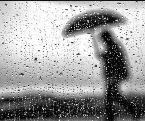 Alertă meteo! Cod portocaliu de ploi torenţiale în 7 judeţe şi cod galeben în 15 judeţe. Care sunt acestea