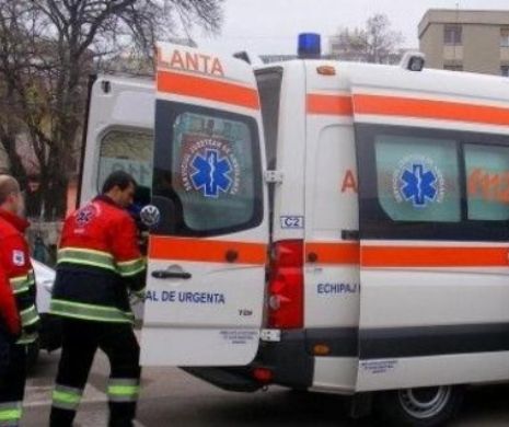 L-a atacat cu o roată de bicicletă și l-a înjunghiat pentru telefonul mobil