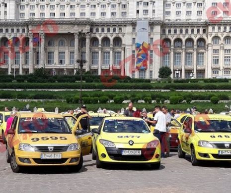 Trafic blocat în centrul Capitalei. Acţiune de protest cu sute de maşini