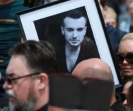 Un bărbat misterios plânge la mormântul lui Răzvan Ciobanu foarte des