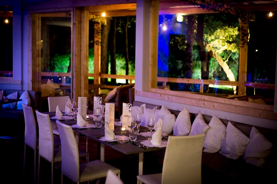 Viol în Clubul Factory: Un român reţinut, ceilalţi doi agresori sunt căutaţi