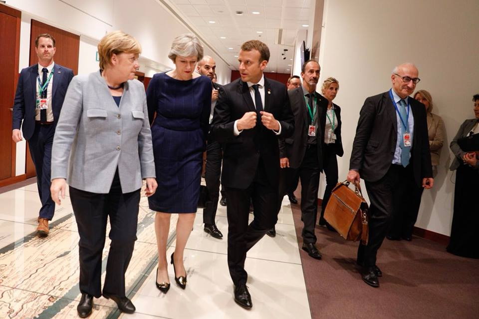 Macron, reuniune cu viitorii foști, de Ziua Franței