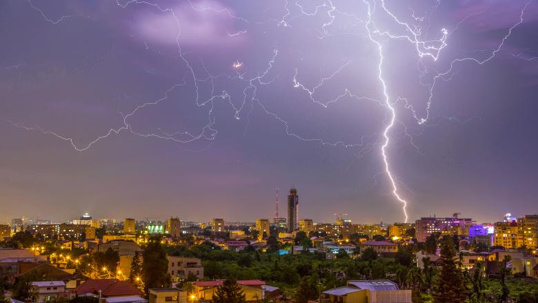 Meteo Dezastre Si Fenomene Naturale Cosmos Istorie Si Turism