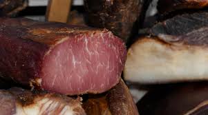 Gradinițe din Germania, păzite cu Poliția după ce au renunțat la carnea de porc