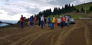 Delegație oficială, lovită de trăznet. Panică pe un munte din România