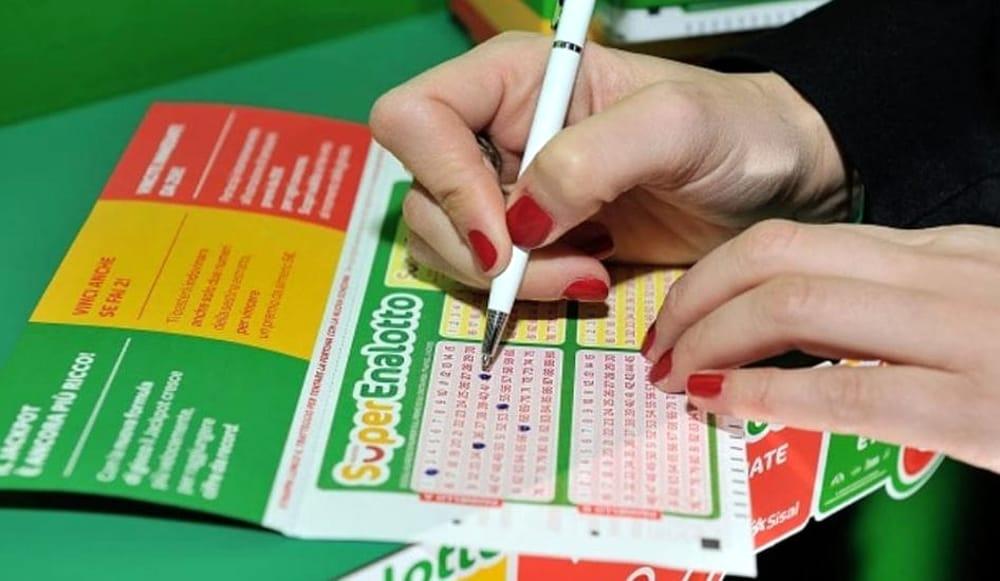 Tragerea Loto 6 din 49, joi, 27 august. Seria bizară care îți poate aduce milioane de lei