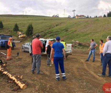 Mașina lui Costel Avram, lovită de trăznet