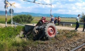 Tragedie la Caraş-Severin. Și-a ucis mama din greșeală și a văzut-o cum se stinge sub ochii săi