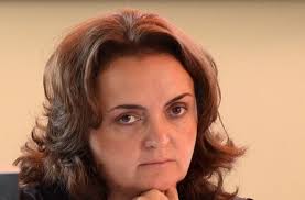 Iohannis Albă ca Zăpada și cei șapte pitici din CSM. Editorial de Narcisa Iorga