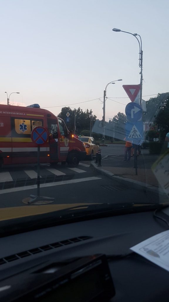 O nouă tragedie în taximetrie! A făcut infarct la volan, în plină stradă