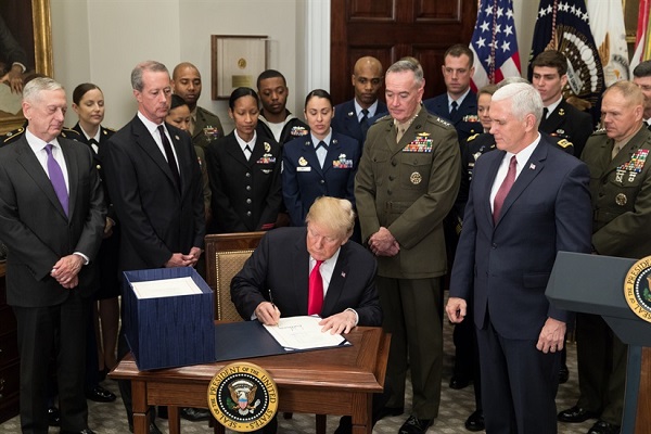 Trump a dat cărțile pe față. Ce stă, de fapt, în spatele deciziei Iranului cu privire la rezervele de uraniu