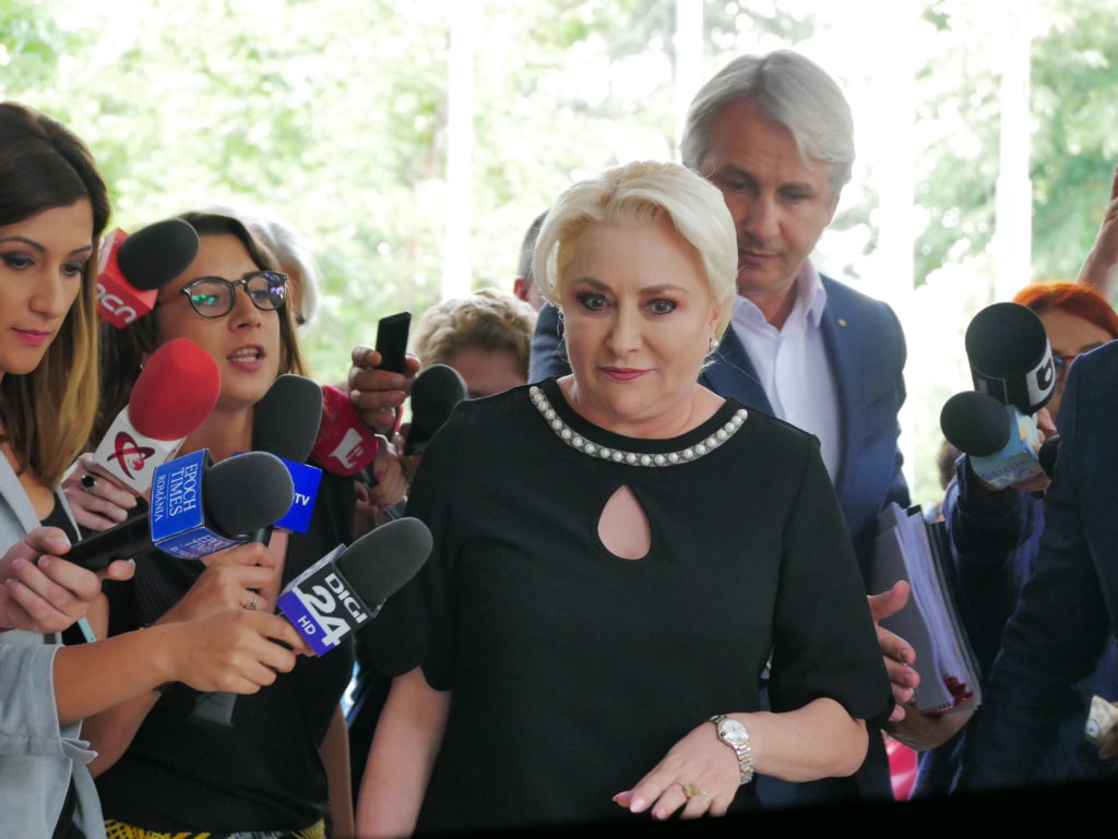 „Acest lucru se pedepsește cu pușcăria”. Amenințare pentru Dăncilă și Teodorovici