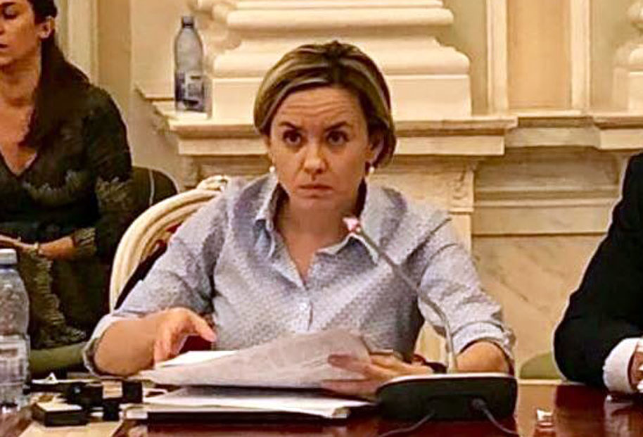 În USR este un adevărat măcel. Taberele se acuză reciproc de fraudă
