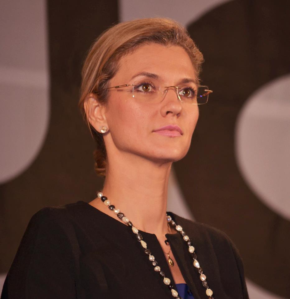 Începutul anului școlar naște un conflict între Gorghiu și Dăncilă. Reproșurile senatoarei PNL