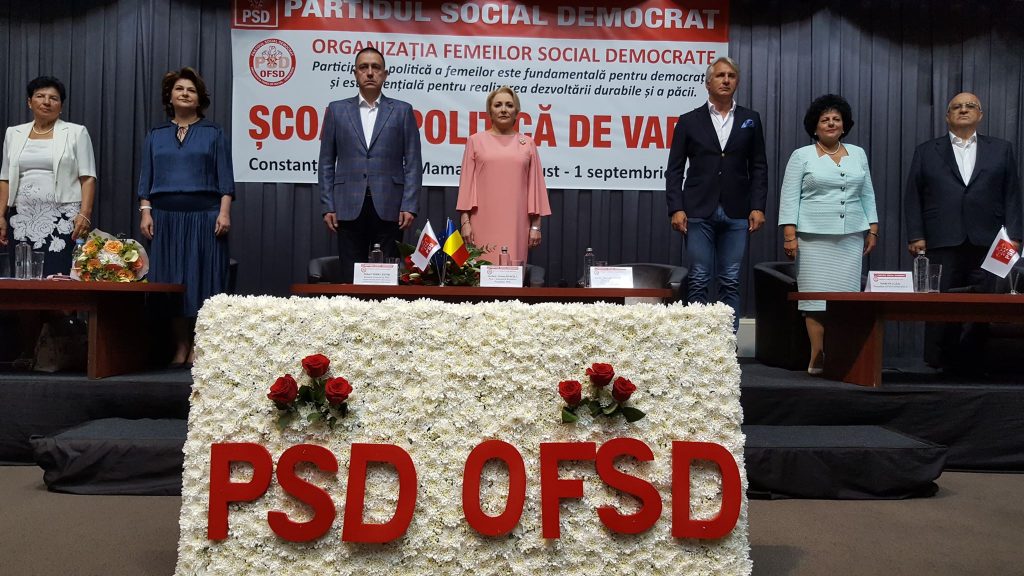Vacanțele femeilor PSD: Dăncilă n-a făcut plajă. Teodorovici se ocupă de creșterea natalității. „Orlando mi se spune numai seara”