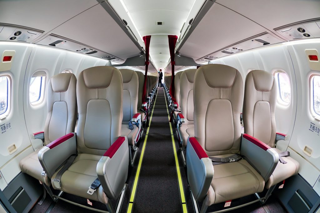 Surpriza pregătită de Tarom. Crește frecvența rutelor regionale