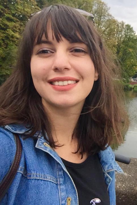 O poetă de viitor s-a stins din viaţă la numai 19 ani. Andra era nepoata  jurnalistului Viorel Ilișoi