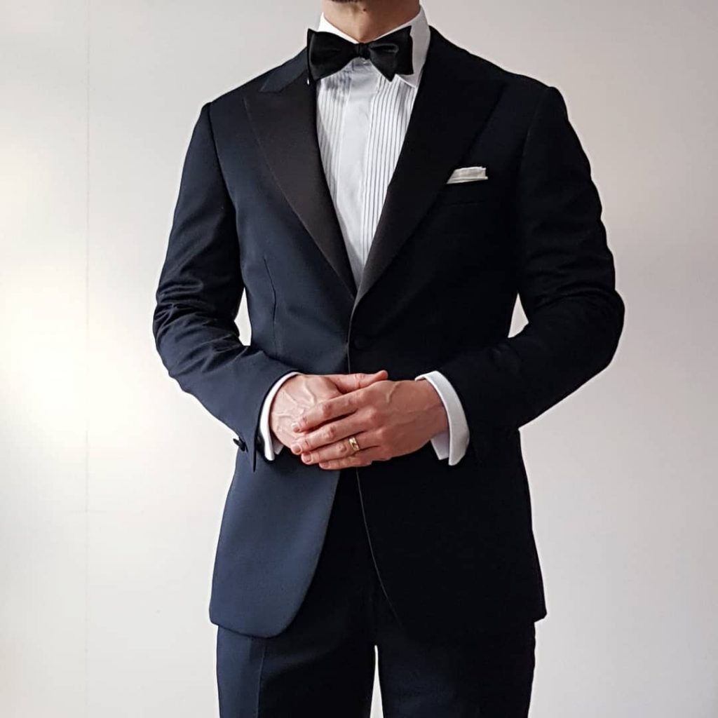 Papioanele colorate, un kitsch