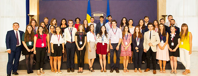 Formarea carierei începe cu internshipul