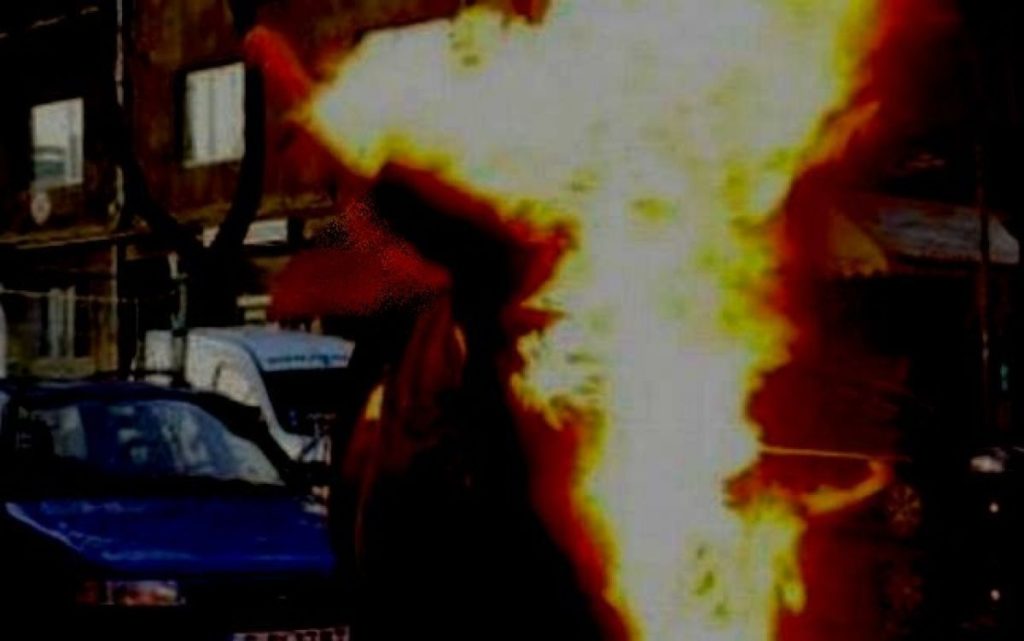 Caz șocant în România. Și-a dat foc în plină stradă! Motivul e incredibil