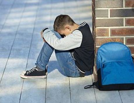 România, îngrozită de faptele unui pedofil elvețian. Cum își cumpăra victimele