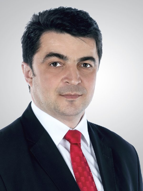 Modificări importante în Legea educației. Ce se întâmplă cu elevii care iau sub 5 la Evaluarea Națională