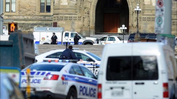 Trei crime lăsate în urmă de doi adolescenți din Canada