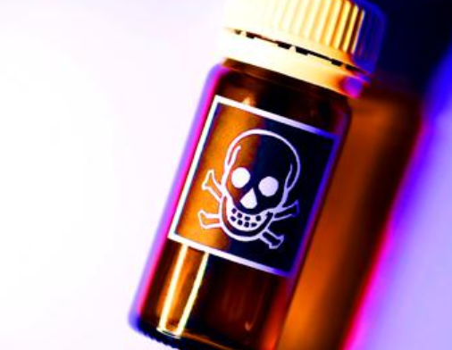 Caz șocant la Vaslui. Ce a pățit un copil care a băut otravă?