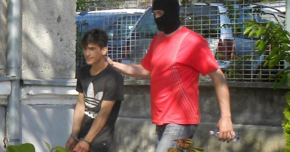 Beizadeaua procurorului pensionar Noajă o comite din nou. Potcoava nu i-a purtat noroc