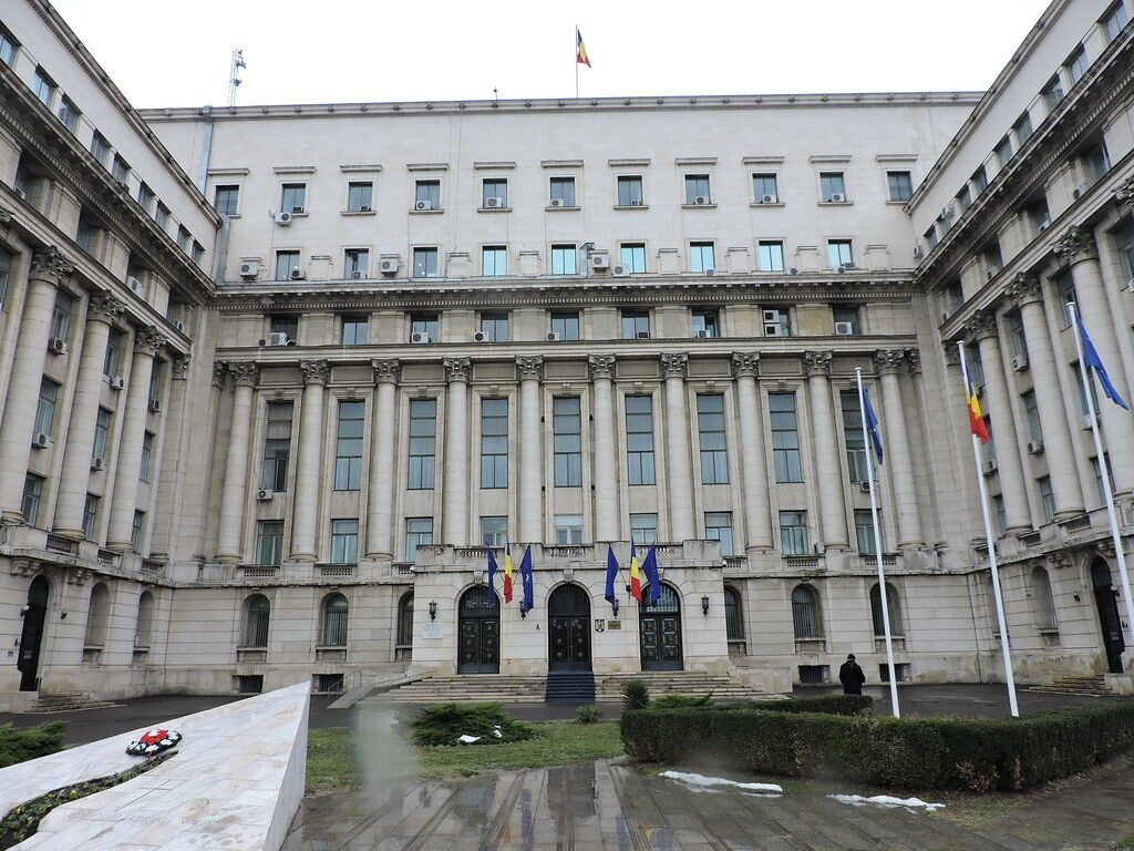 Scandal major pentru Ministerul de Interne. „Să fie de vină contactul prea des cu Dăncilă”