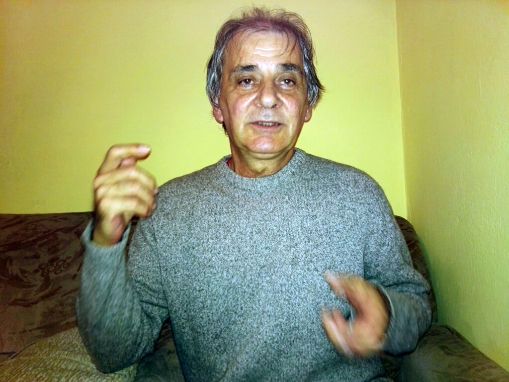 El, din Caracal. Ea, din Berlinul de Est. Prea naivi pentru a fi liberi în 1982