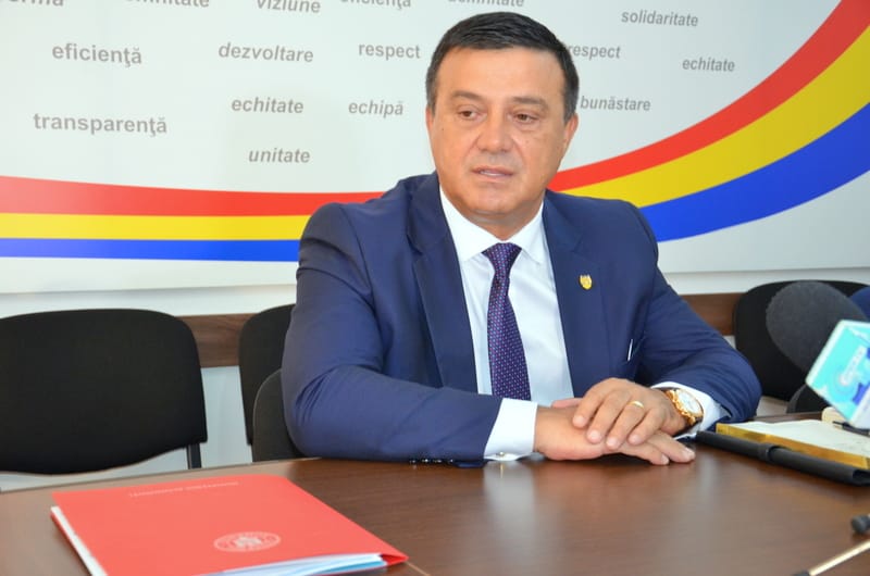 Nicolae Bădălău anunță construcția unui aeroport într-o locație secretă