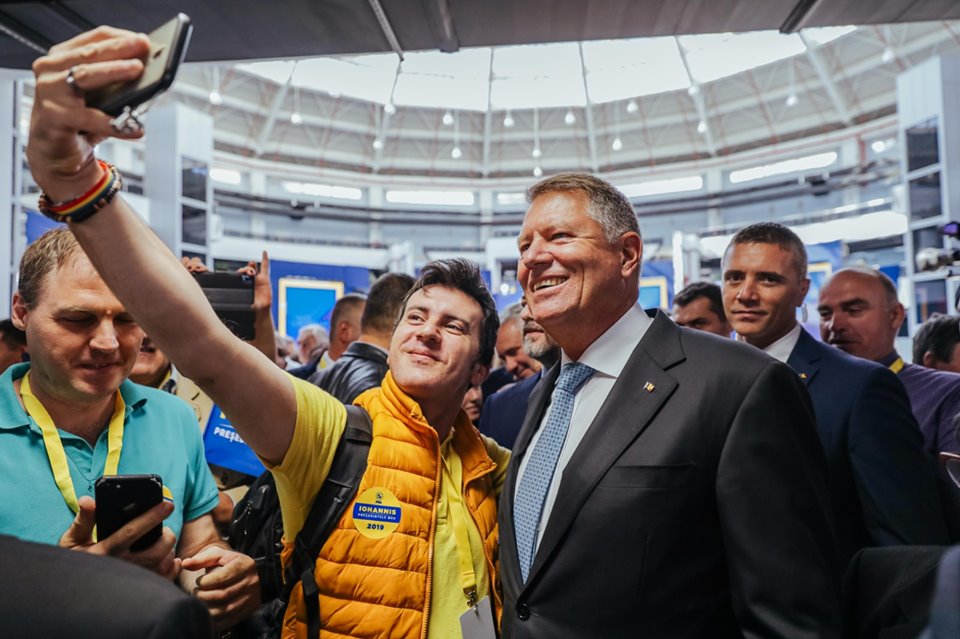 Ce îi transmit românii președintelui Iohannis despre“România normală”: “ Statul să mă ajute, nu să mă încurce”