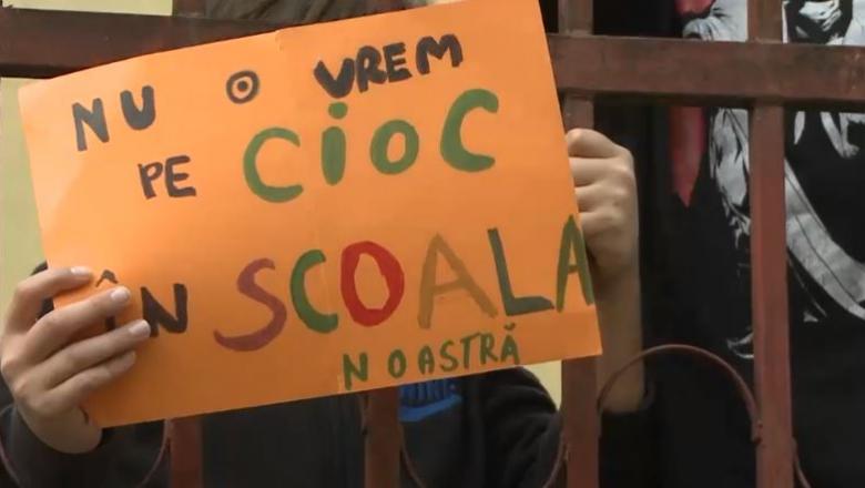 Nici o sancțiune pentru „profesoara pistolar”
