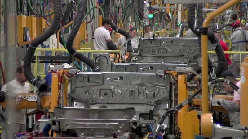 Alarmant! Vin roboții. Ei ne vor lăsa fără locuri de muncă