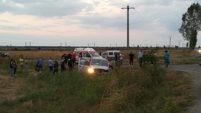 Accident de microbuz. Cinci răniți. Ce au descoperit polițiștii