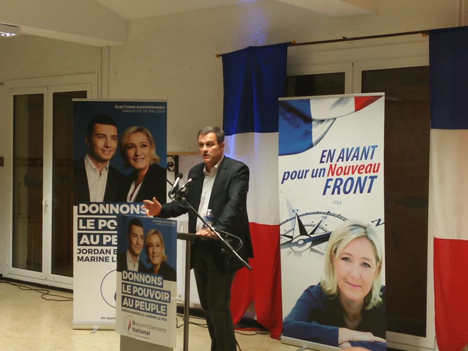 Adio – în pat, dar rămân cu tine în partid!