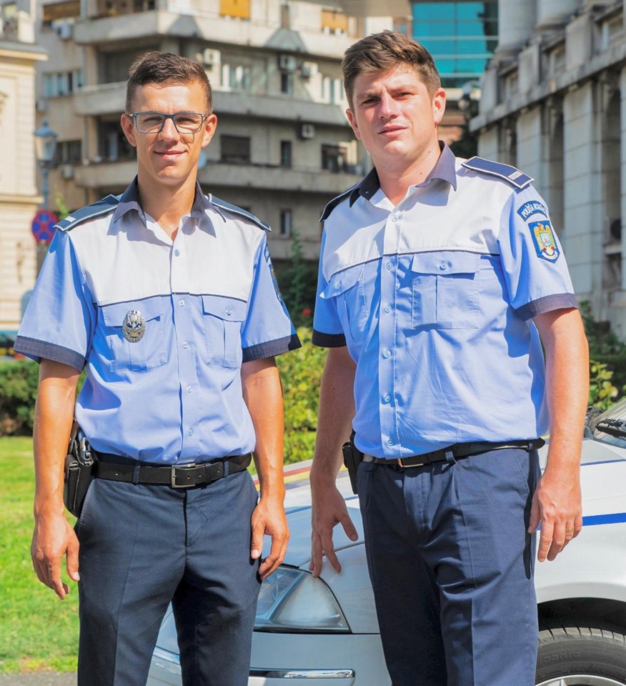 Gest emoționant făcut de doi polițiști. Postarea a devenit virală