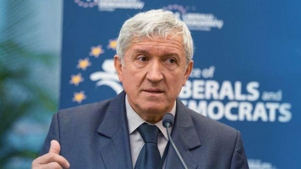 E oficial, Ponta și Tăriceanu luptă pentru Diaconu