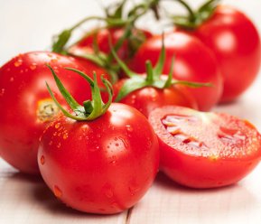 Roșiile noastre iau drumul Germaniei. De bune ce sunt