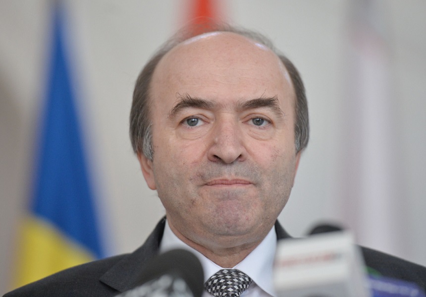 Războiul foștilor pe justiție. Toader, atac la Iordache