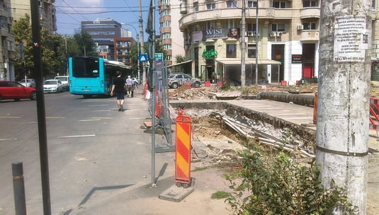 Alertă de trafic în Capitală! Un bulevard important - închis