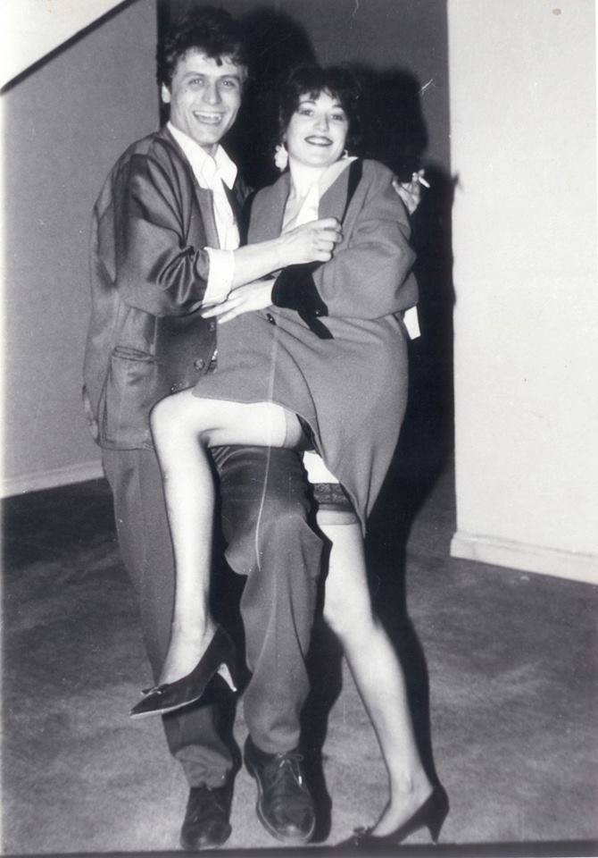 Farmecul portjartierului și femeile epilate inghinal. Reporter de Cursă Lungă