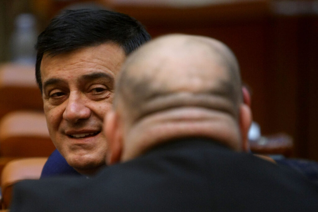 Finul lui Bădălău, Marian Mina, se dezice de naș. Chiar dacă încă împart aceeași pasiune: armele