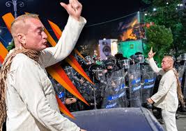 „Fantoma albă” dă în judecată Jandarmeria
