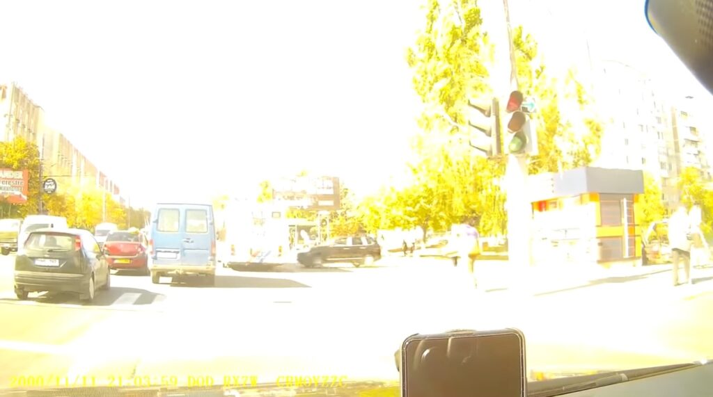 Cu 43 de amenzi și aproape în comă alcoolică, a făcut praf un Porsche! VIDEO cu impactul!